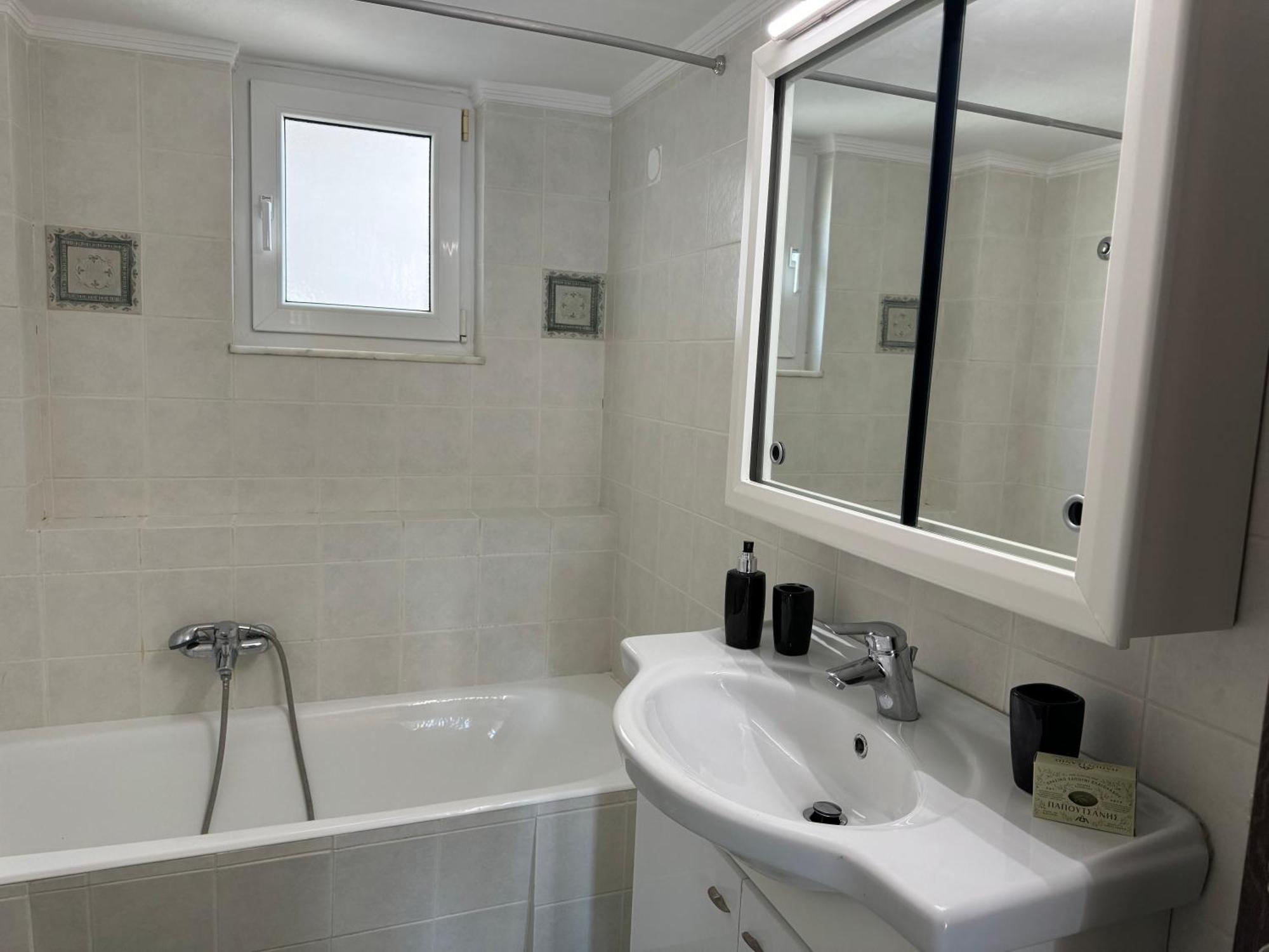 Navaro Apartments Patras Luaran gambar
