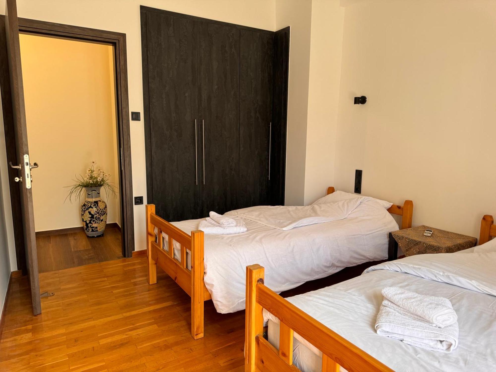 Navaro Apartments Patras Luaran gambar