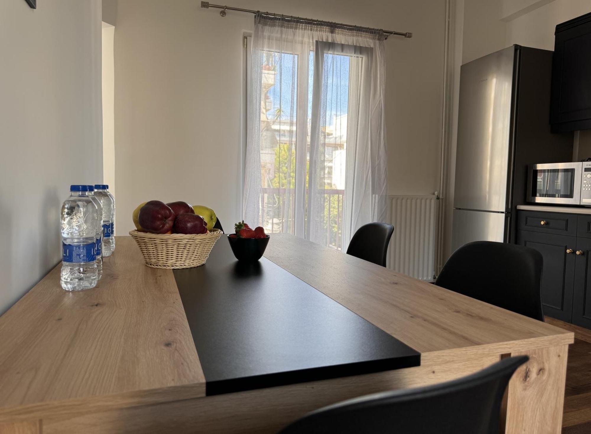 Navaro Apartments Patras Luaran gambar
